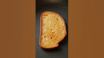 Tomato And Garlic Confit Toast 