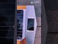 ¿Innovación o Robo? El Cargador Solar en Bancas