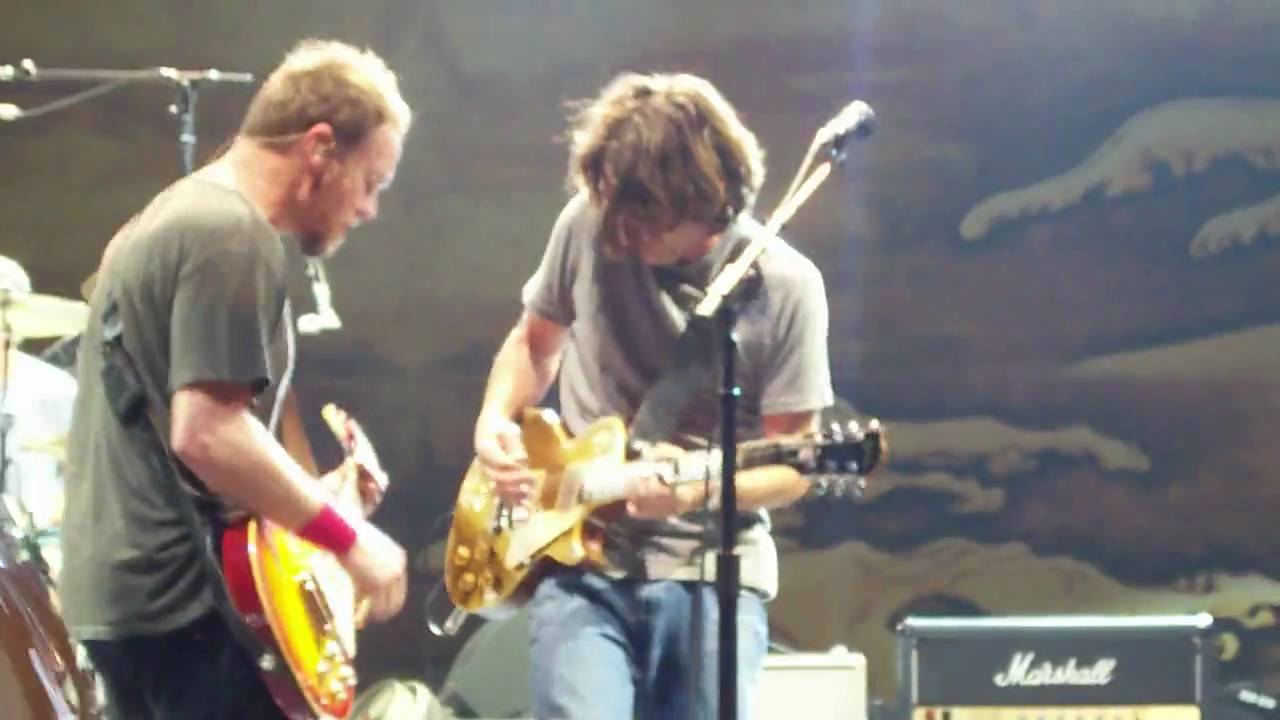 Pearl Jam - Fuckin Up (Stone Solo) - Chicago 2