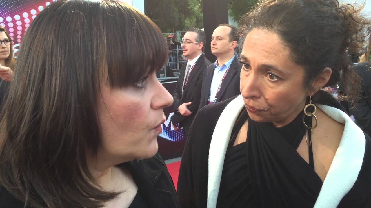 Lisa Angell auf dem Roten Teppich beim ESC 2015