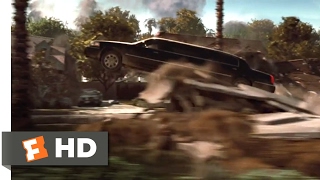 2012 - do not panic: jackson (john cusack) picks his family up in limo
while a massive earthquake starts destroying los angeles. buy the
movie: https://w...
