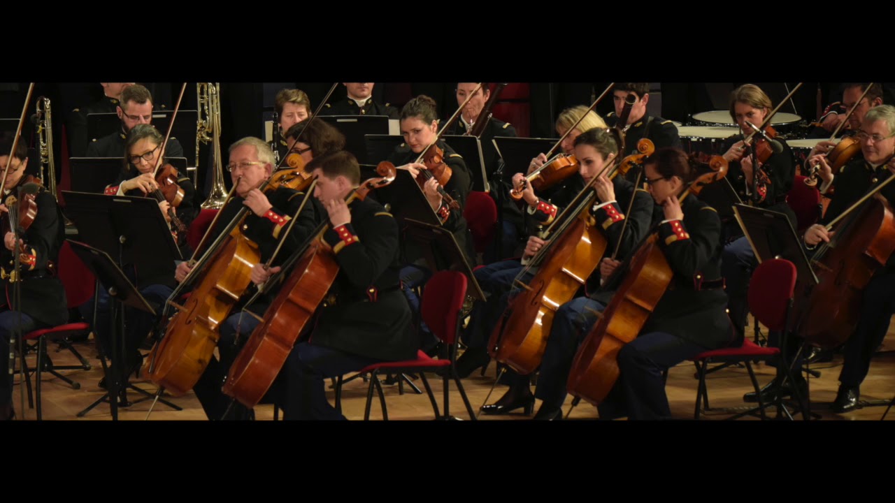 Hommage De La Garde Republicaine A Johnny Hallyday Youtube