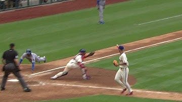 LAD@PHI: Gordon hits a single to plate a run