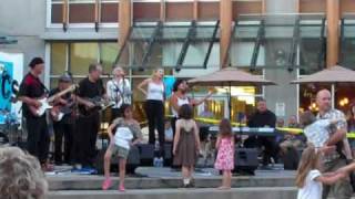 Lynn Valley Centre David Wells + The Dynamics