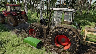 Helping broken tractor with towing chain to get repair | Farming Simulator 22 screenshot 2