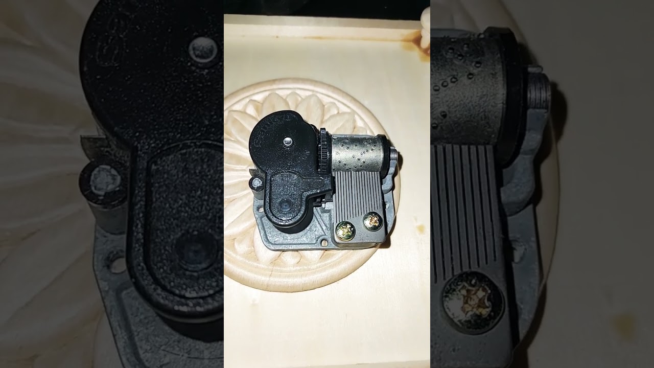 Sankyo Japan PAT PEND Music Box Carousel Waltz