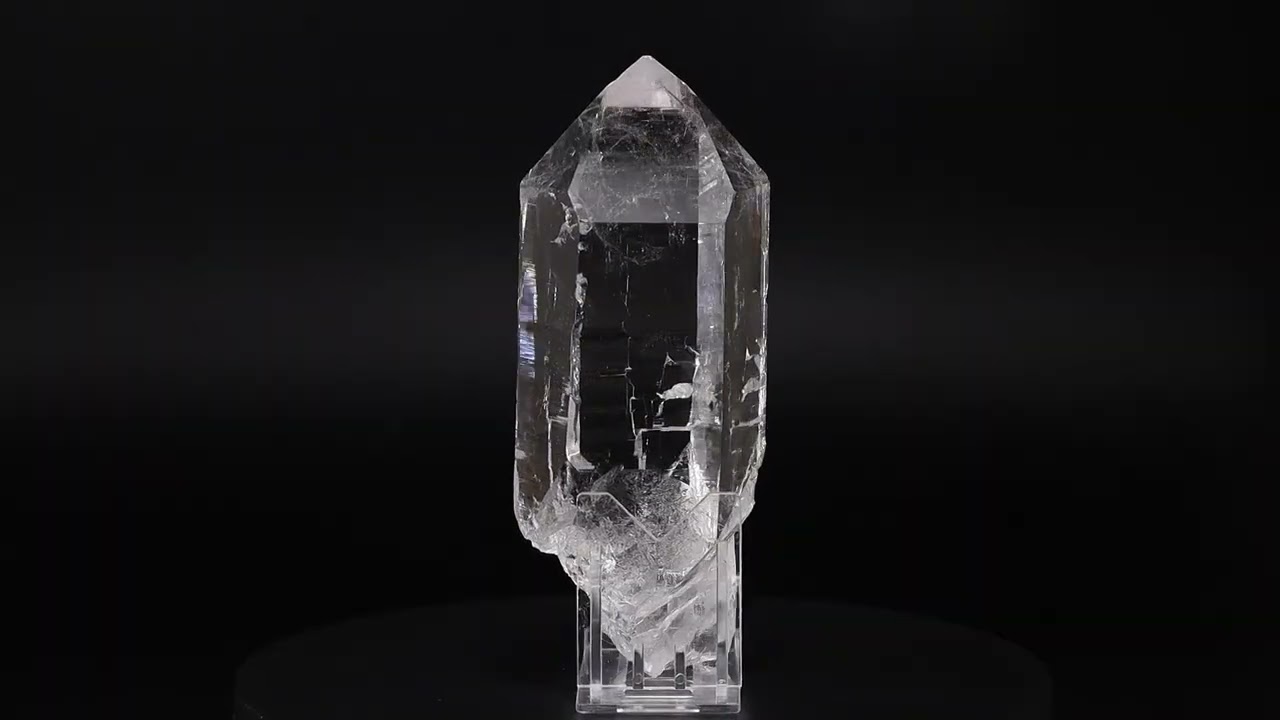 マニハール産ヒマラヤ水晶ポイント851 - YouTube