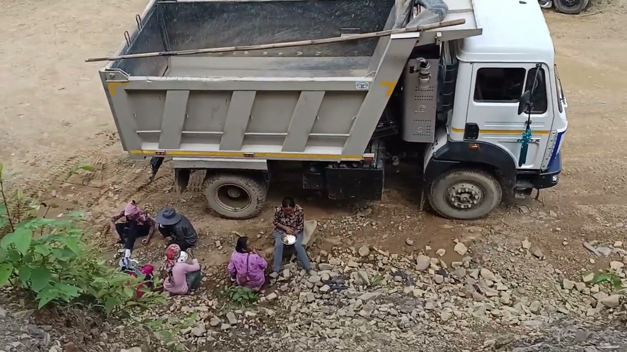 Work at the ongoing Baptist Church thang school project