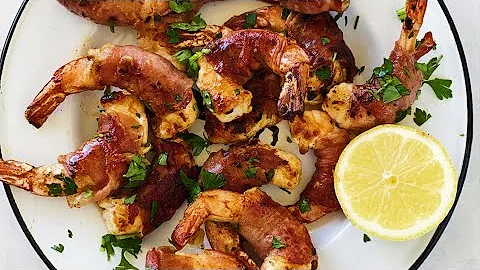 Crispy Prosciutto-Wrapp...  Shrimp in 10 minutes!