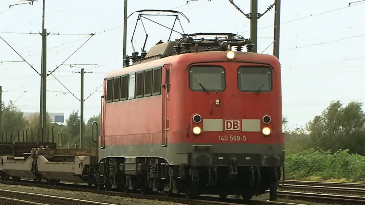 Märklin Spur 0 RS66/12910 E-Lok mit Mitropa Wagen im Garten - Vergnügungszug