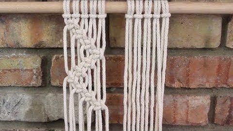 Macrame Tutorial: Zigzag Square Knots