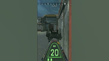 When you introduce Apex to a warzone player😂#shorts #apexcomedy #justjokes #apexclips #apexlegends