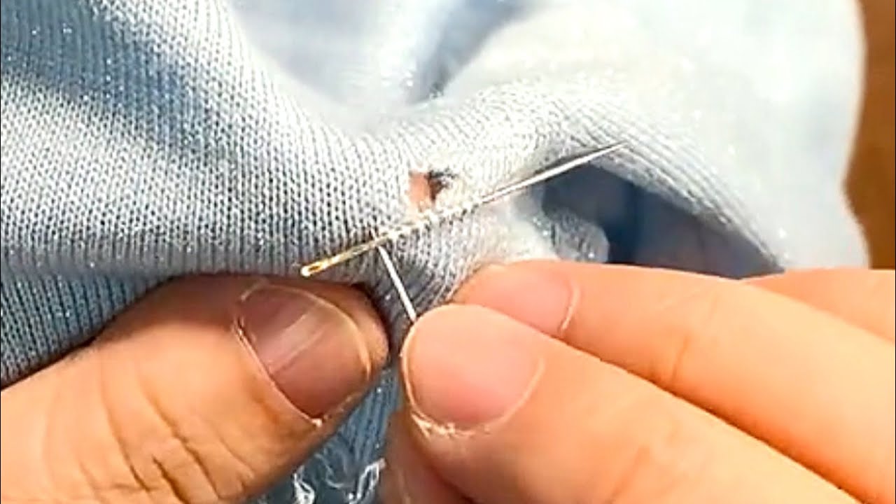 How to perfectly repair a hole in a knitted sweater without leaving a ...