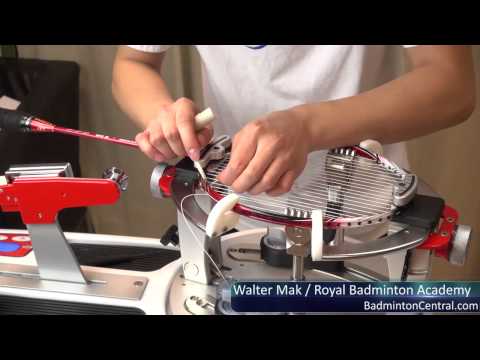 Walter Mak strings a badminton racket in 11 mins 30 seconds - Badminton stringing