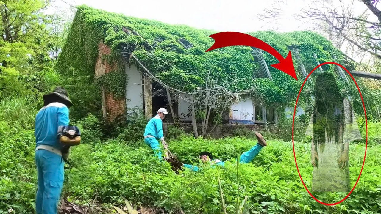 Haunted House Discovery! Ghost Girl Appears Next To Abandoned House, Scaring Cleaning Team! 👻😱