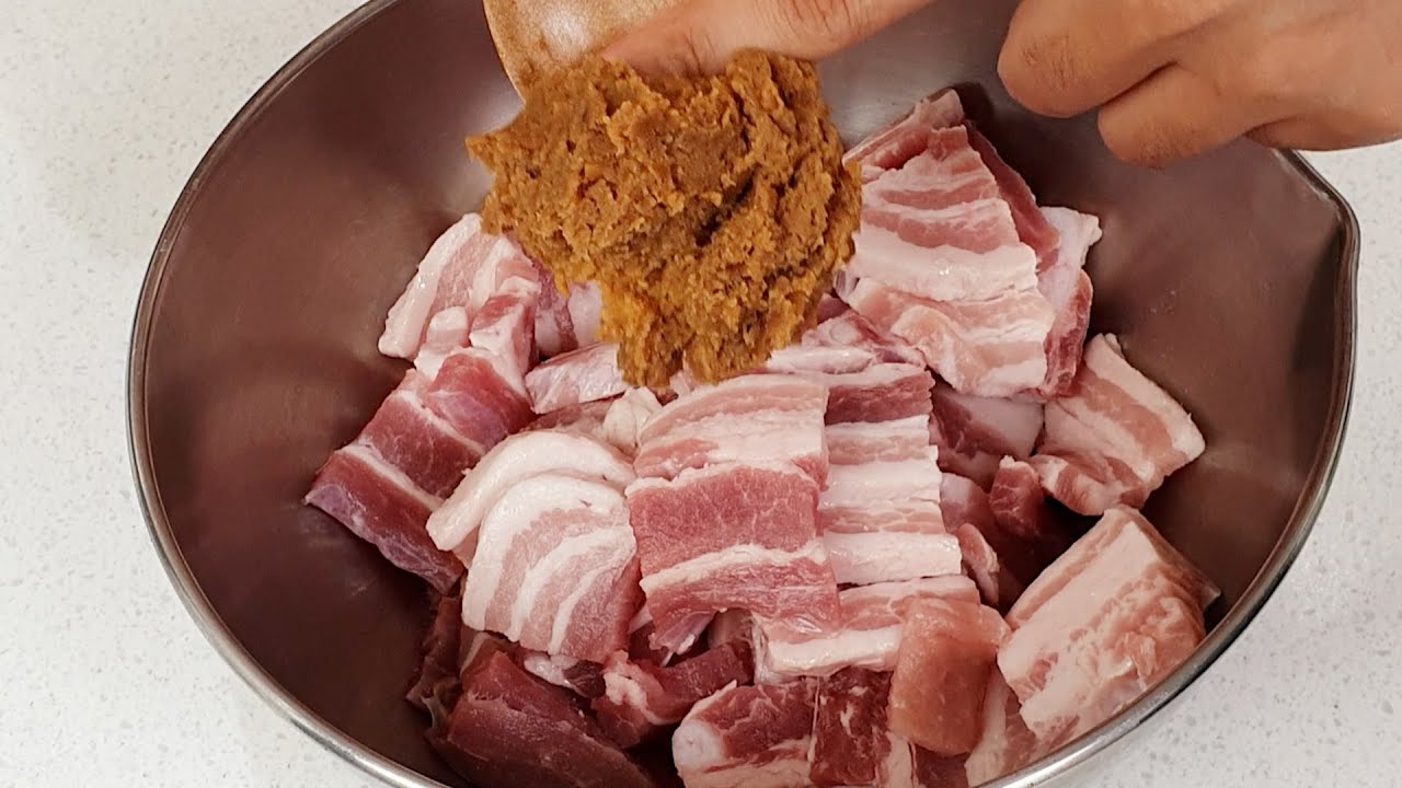 된장과 삼겹살이 만난다면 ??? 맛이 환상적입니다.