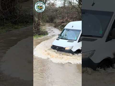 Mercedes takes the plunge #ford #flood #mercedes #automobile #splash