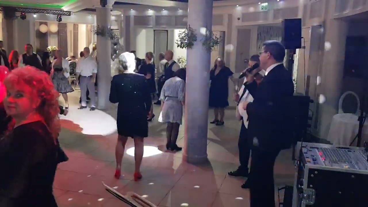 Amulett zenekar Szilveszter 2024-2025