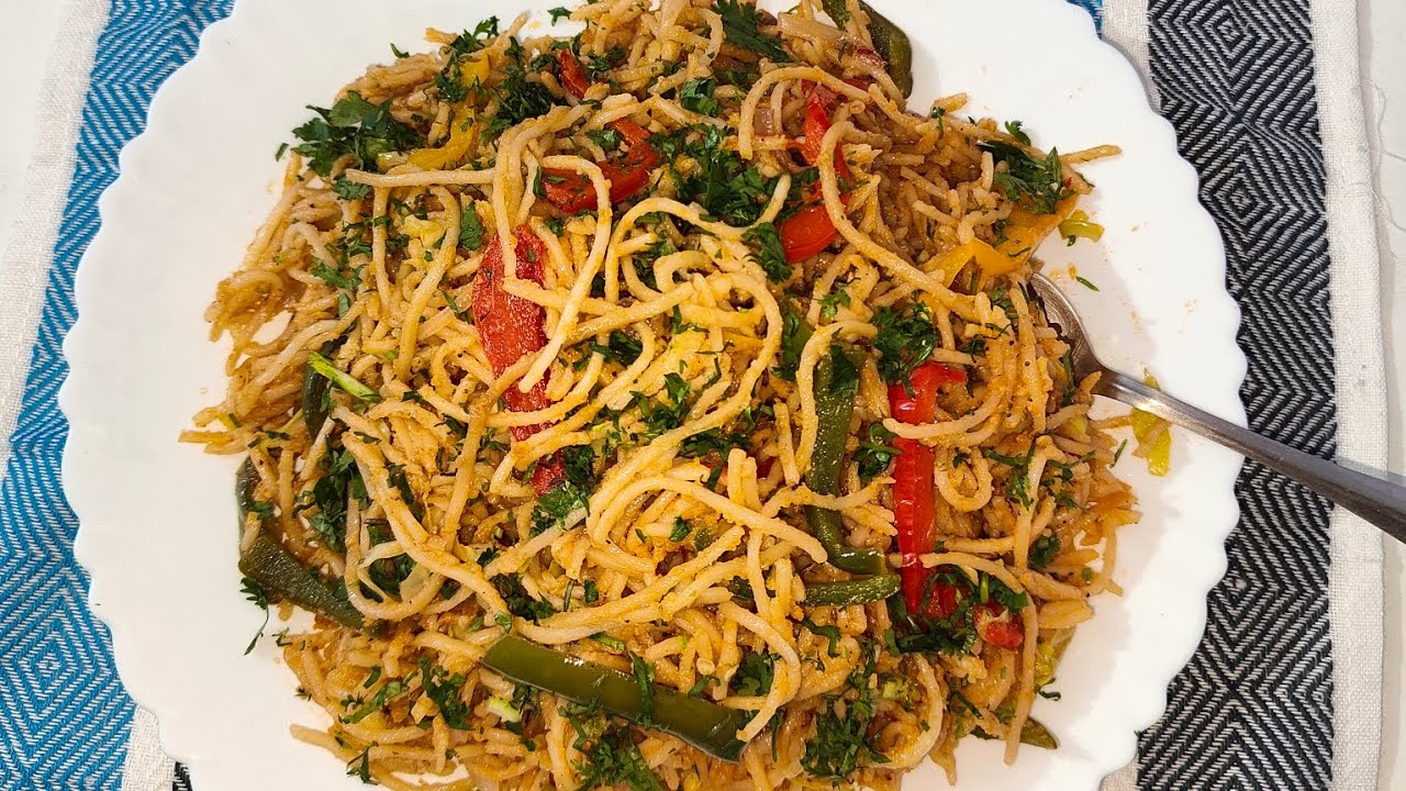 “Street Style Chowmein Recipe | घर पर बनाएं बाजार जैसा टेस्टी Chowmin | Easy & Quick Noodles Recipe”