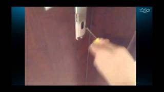 Kilitli Kapılar Nasıl Açılır ? [How To Open Locked Doors Easily]