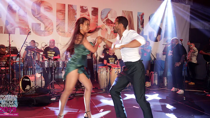 Maykel Fonts & Sylvia - salsa dancing on the stage...