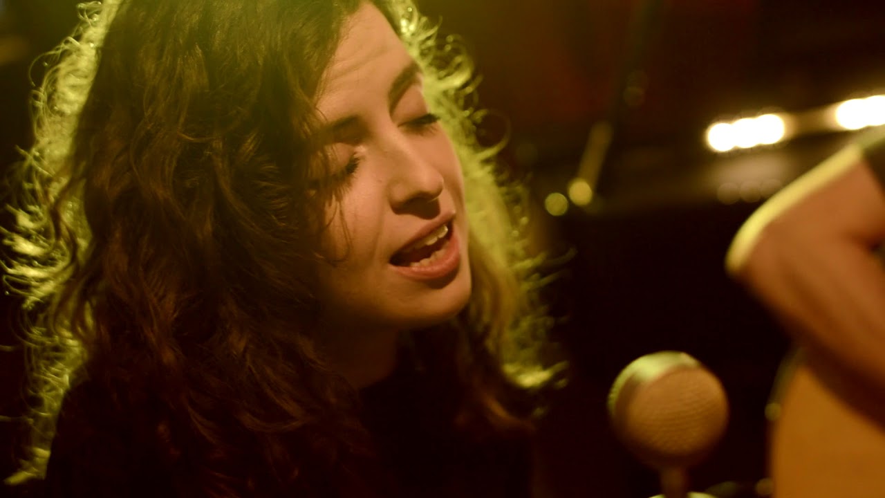 Shane & Sarah - Nostalgic \\ Coffee Hill Sessions