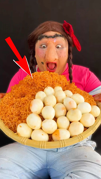 ToRung comedy: giant plate of noodles 🤤