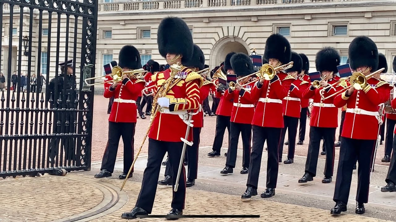 Changing Of The King’s Guards, Great View