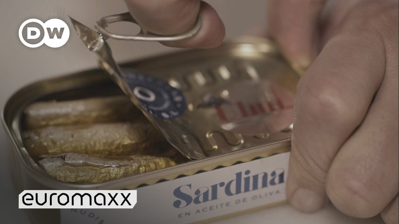 Canned Food Restaurant Conservas Nudista serves cans & tins Canned