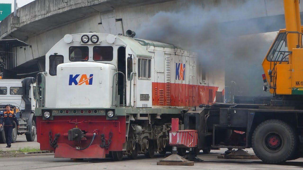START ENGINE BB 203 SAAT DIHIDUPKAN LANGSUNG KOBONG COKKK !