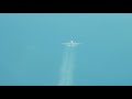 Аэробус А380 обгоняет Ан-124 Руслан в небе Индии. Видео из кабины пилотов.