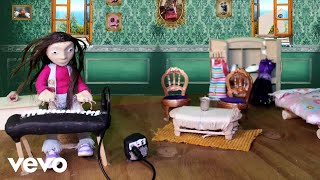 Famous vagaries - open waves Net Worth