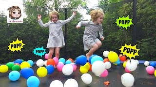 BALLONS AUF DEM TRAMPOLIN Luftballons mit Glitzer finden und es gibt eine Überraschung