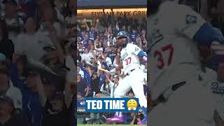 A #WorldSeries-caliber bat toss 😤