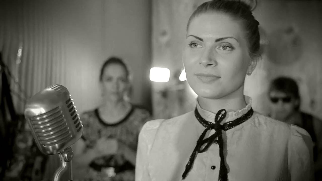 О нем песня слушать. Белый день песни. Песня о днепре. О нем песня слушать. Фокстрот музыка.