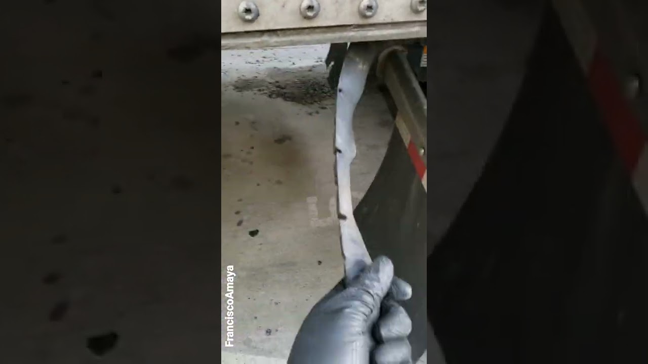 truck tire damage with trailer caused by attention less drive DOT inspection out of service