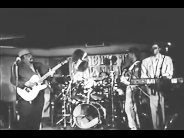 Tonton MICHAEL COLEMAN - COLD COLD FEELING di YouTube Tonton MICHAEL COLEMAN - COLD COLD FEELING di YouTube