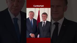 Erdoğan- Macron Görüşmesinde Dikkat Çeken Kare Macron Elleri Cebinde Selamlaştı
