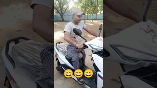 Panna ki tamanna hai ki hira #viralshort#2026viralreels #viralmusicvideo#Electric scooty#sadlovestor