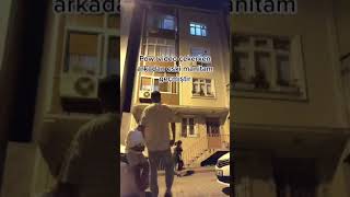 Video Çekerken Eski Manitanın Arkadan Geçmesi