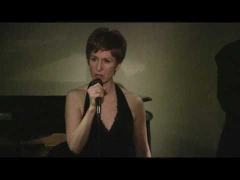 Deborah Latz sings Les Feuilles Mortes in Paris at...