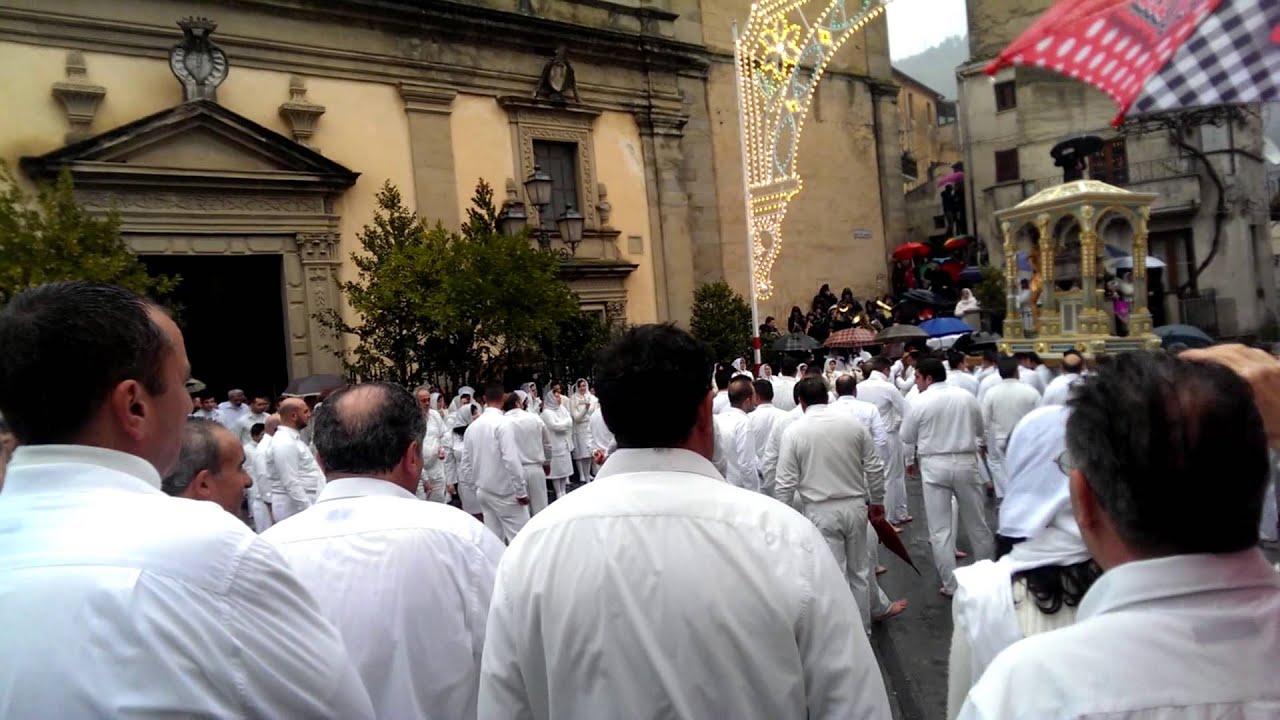 Festa Tortorici - S.Sebastiano al rientro nella chiesa S.Maria Assunta ...