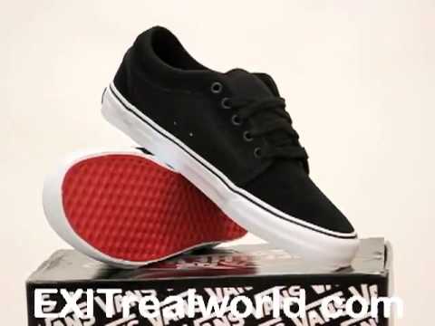 vans chukka low black red