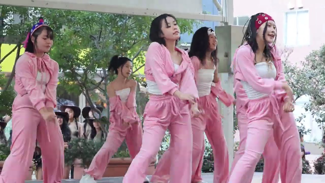 ステキなダンスでハートを掴むガールズ 2