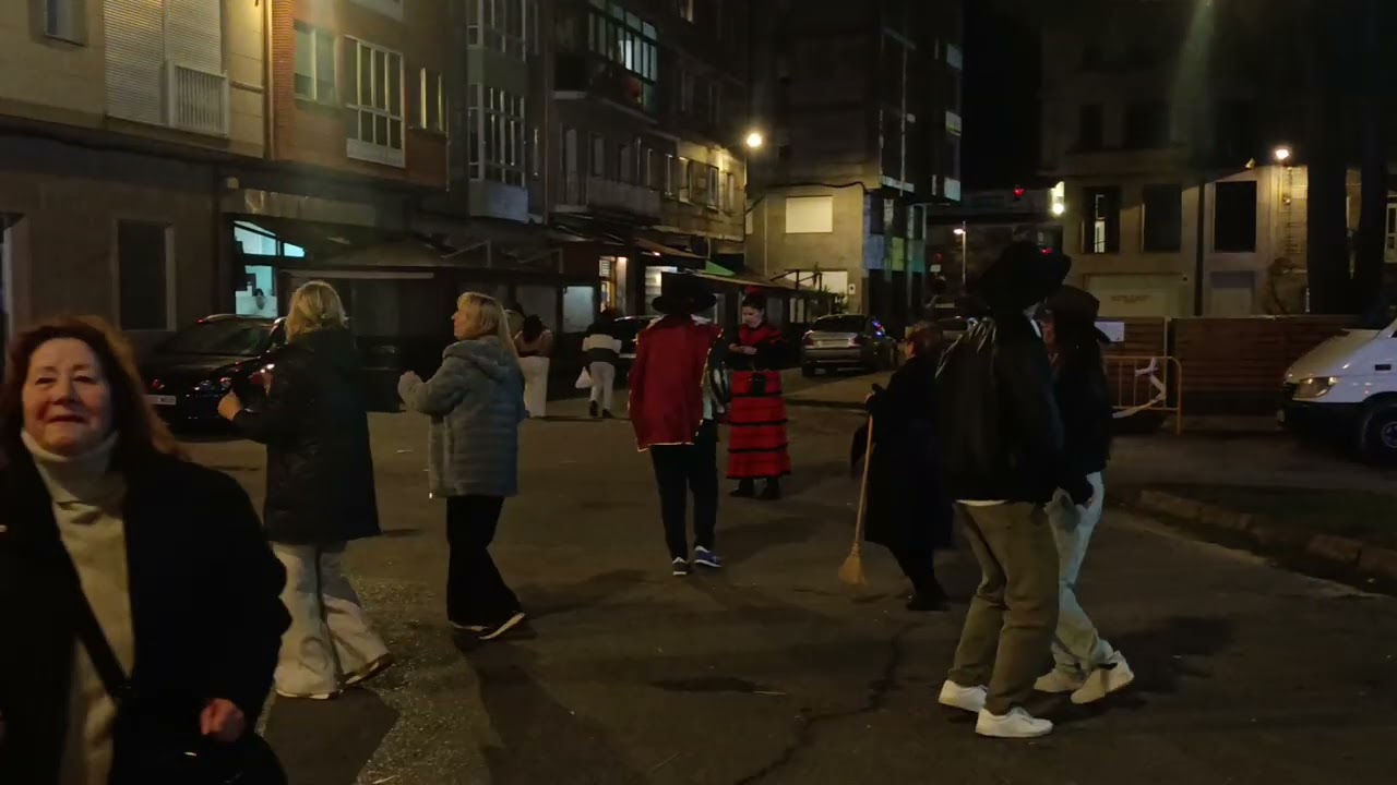 Fiesta en Xinzo de Limia 2026 final de carnabal con la orquesta Compostela 