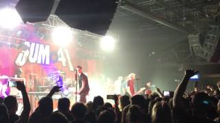 Sum 41 - Still Waiting(Live): Starland Ballroom 10/13/2016