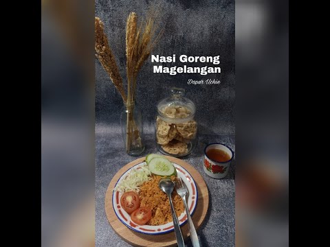 Nasi Goreng Magelangan (nasi goreng plus Indomie goreng )