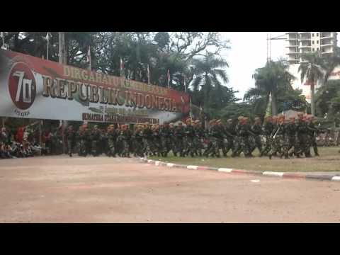 Upacara Penurunan Sang Merah Putih di Lapangan Merdeka (17  Upacara Penurunan Sang Merah Putih di Lapangan Merdeka (17