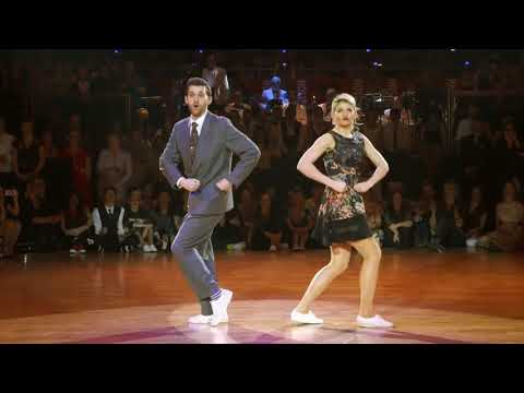 Классно ТАНЦУЮТ
