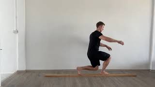 Lunge walk (forward) | Balance beam